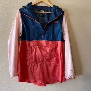 The North Face Lightweight Throw-Over
